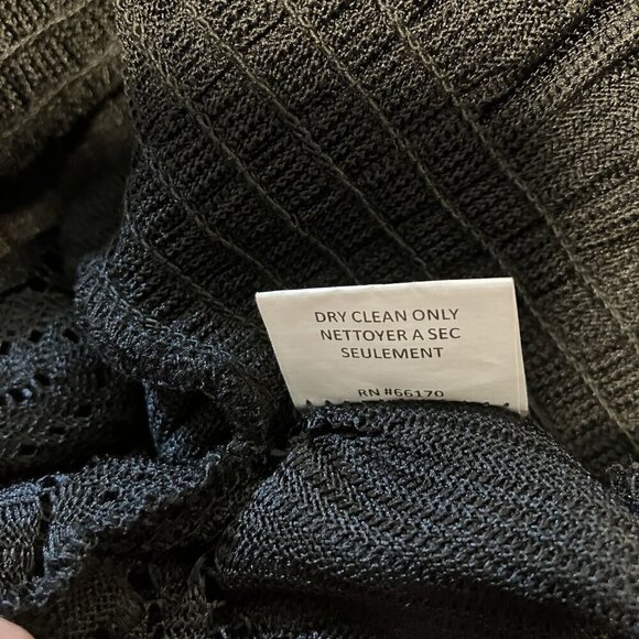 Deletta Anthropologie Black Riley Off-the-Shoulder Top Size S Dark Romance - Picture 8 of 9